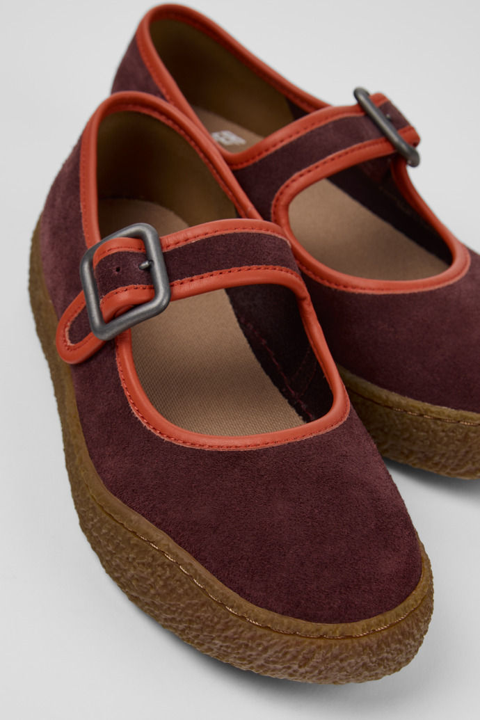 Camper Peu Terreno - Weinroter Damenschuh aus Nubukleder und Leder.