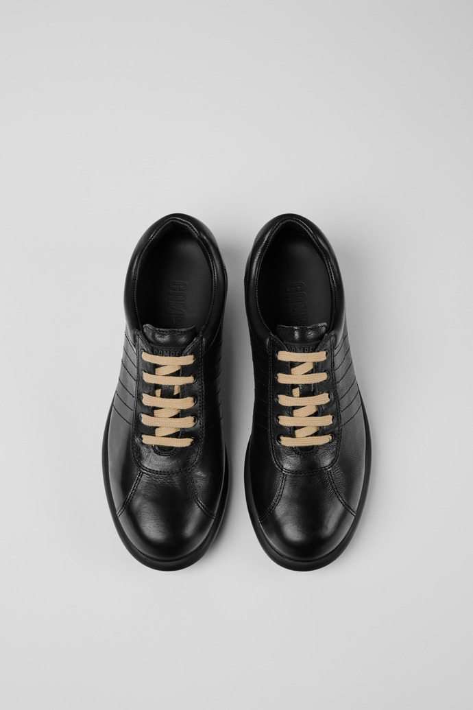 Camper Pelotas - Ikonischer Damenschuh in Schwarz