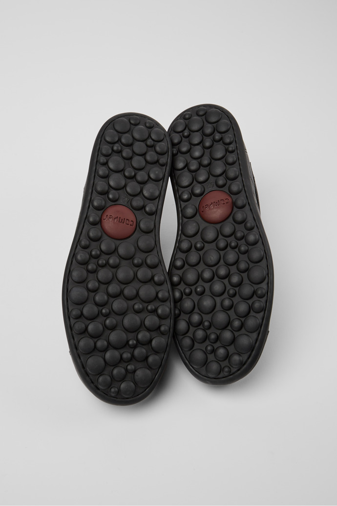 Camper Pelotas - Ikonischer Herrenschuh in Schwarz