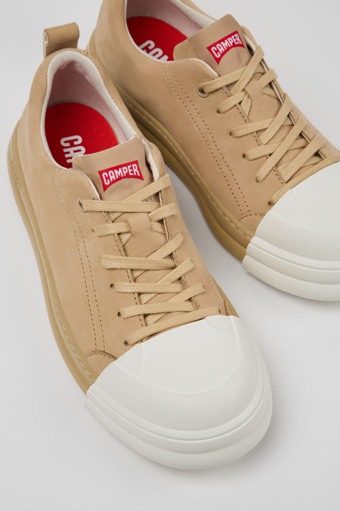 Camper Junction Runner - Beige Sneakers aus Nubukleder für Damen.