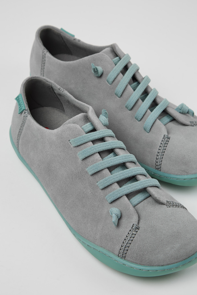 Camper Peu - Graue Damenschuhe aus Nubukleder.
