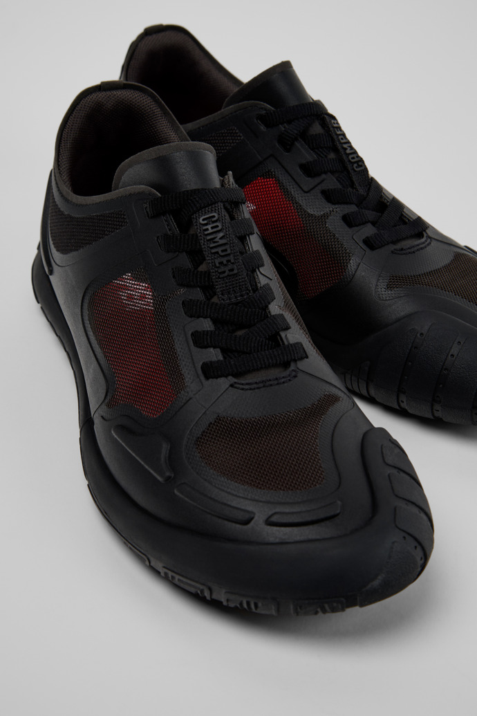 Camper Path - Schwarzer Damensneaker aus Recycling-PET.
