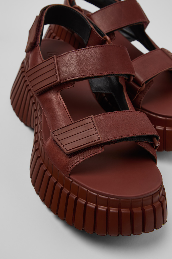 Camper BCN - Rote Leder-Sandalen für Damen.