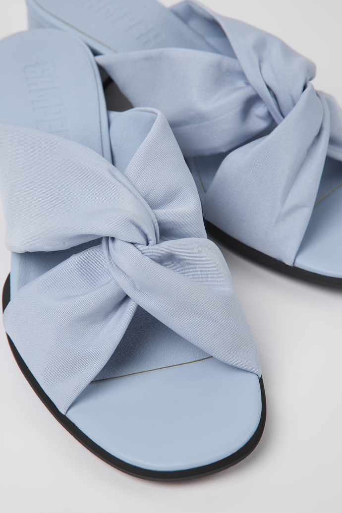 Camper Katie - Blaue Damensandale aus Textil