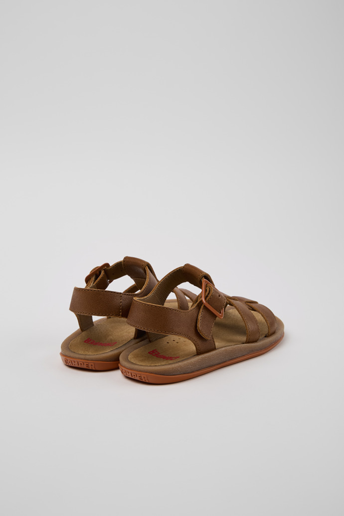 Camper Bicho - Braune Kindersandale aus Leder.