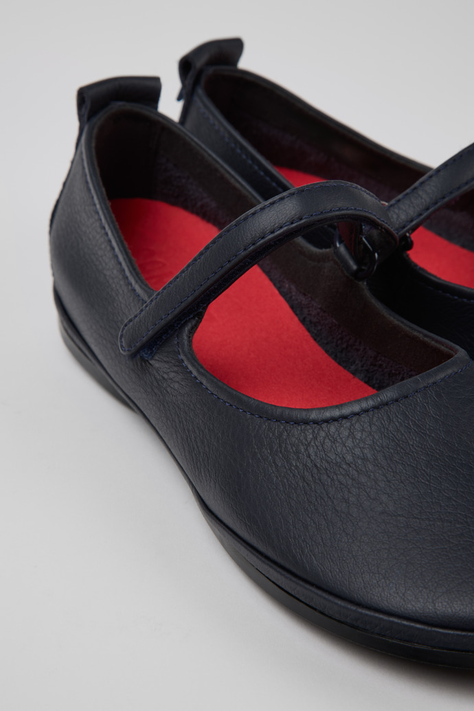 Camper Right - Blaue Leder-Damenschuhe.