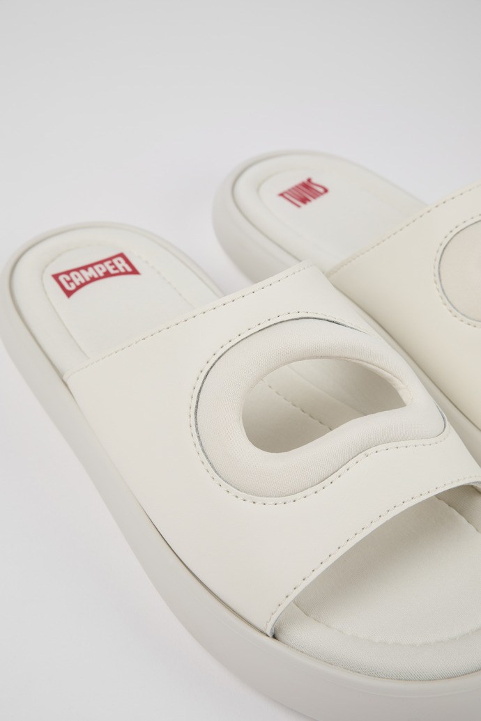 Camper Twins - Weiße Damenpantoletten aus Leder/Textil