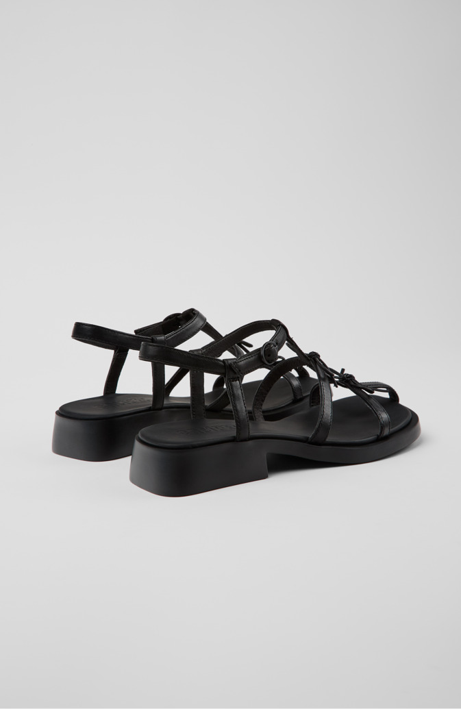 Camper Dana - Schwarze Ledersandale für Damen.