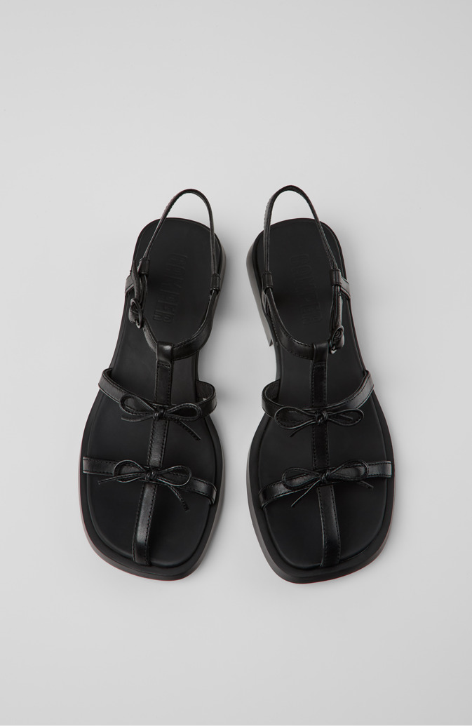 Camper Dana - Schwarze Ledersandale für Damen.