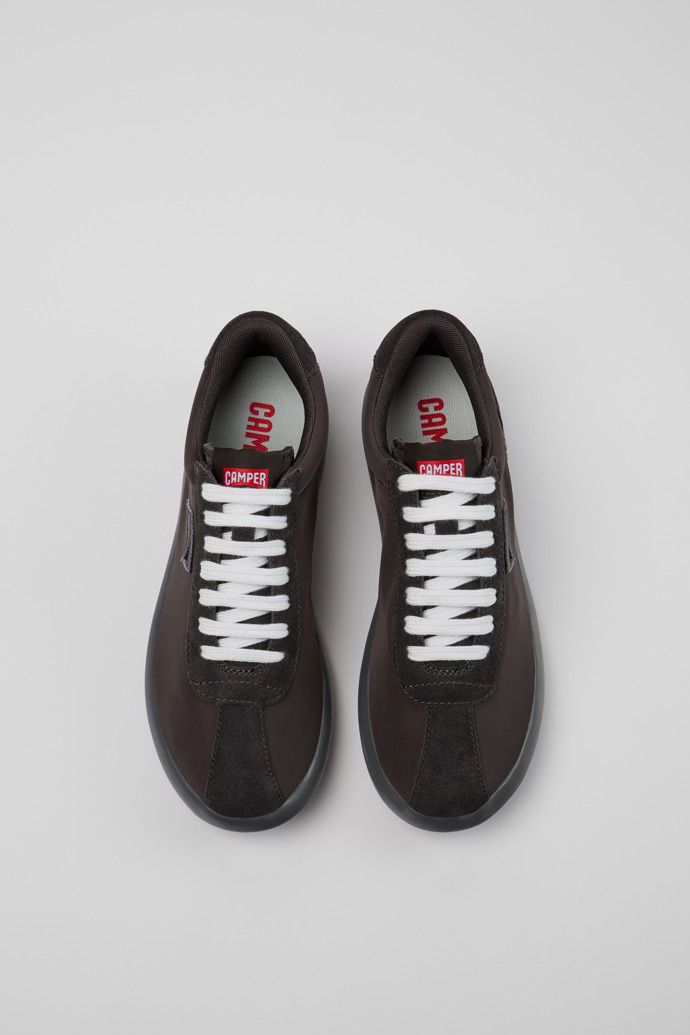 Camper Pelotas XLite - Grau Sneaker aus recyceltem PET und Nubukleder für Damen.