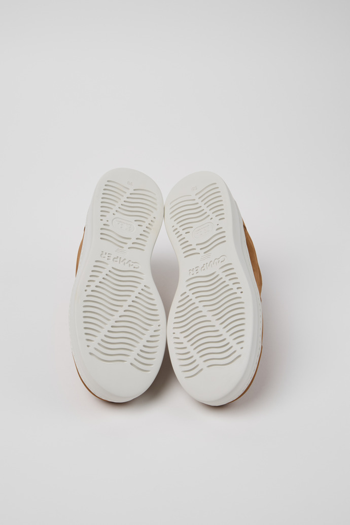 Camper Runner Up - Brauner Damensneaker aus Nubukleder.