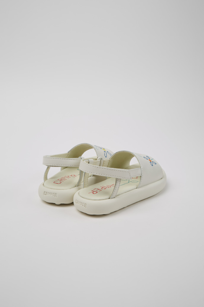 Camper Twins - Weiße Kindersandale aus Leder.