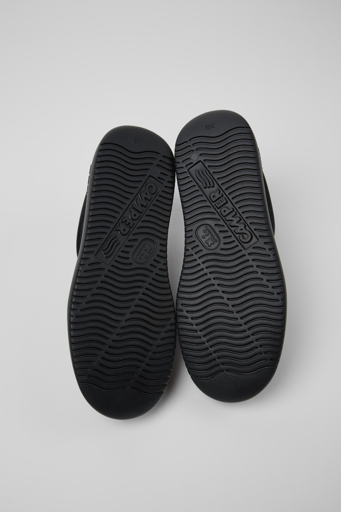 Camper Runner K21 - Schwarzer Lederschuh für Damen.