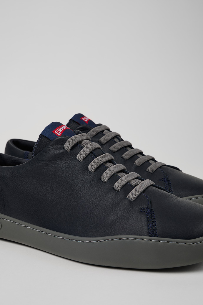 Camper Peu Touring - Blauer Herrensneaker aus Leder.