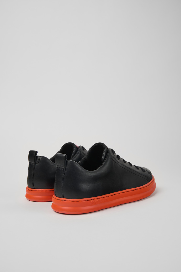 Camper Runner - Schwarzer Herrensneaker aus Leder