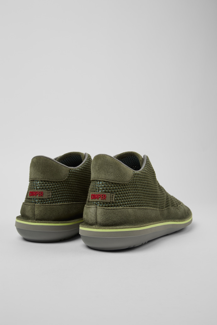 Camper Beetle - Grüne Herrenstiefeletten aus TENCEL™ Nubukleder.