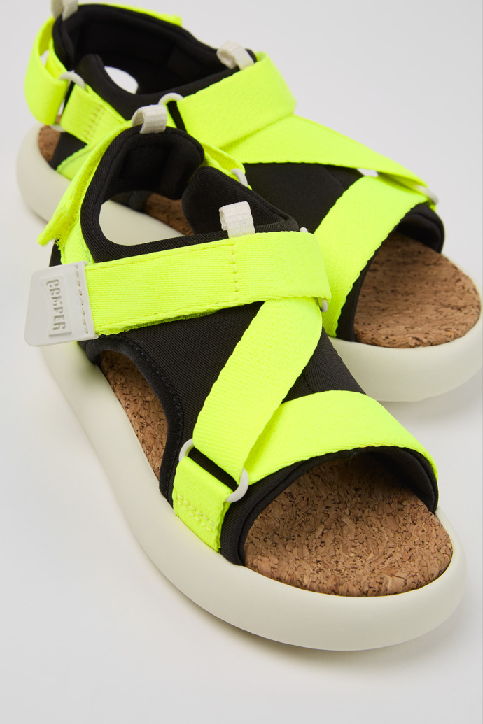 Camper Pelotas Flota - Mehrfarbige Kindersandalen aus recyceltem PET.
