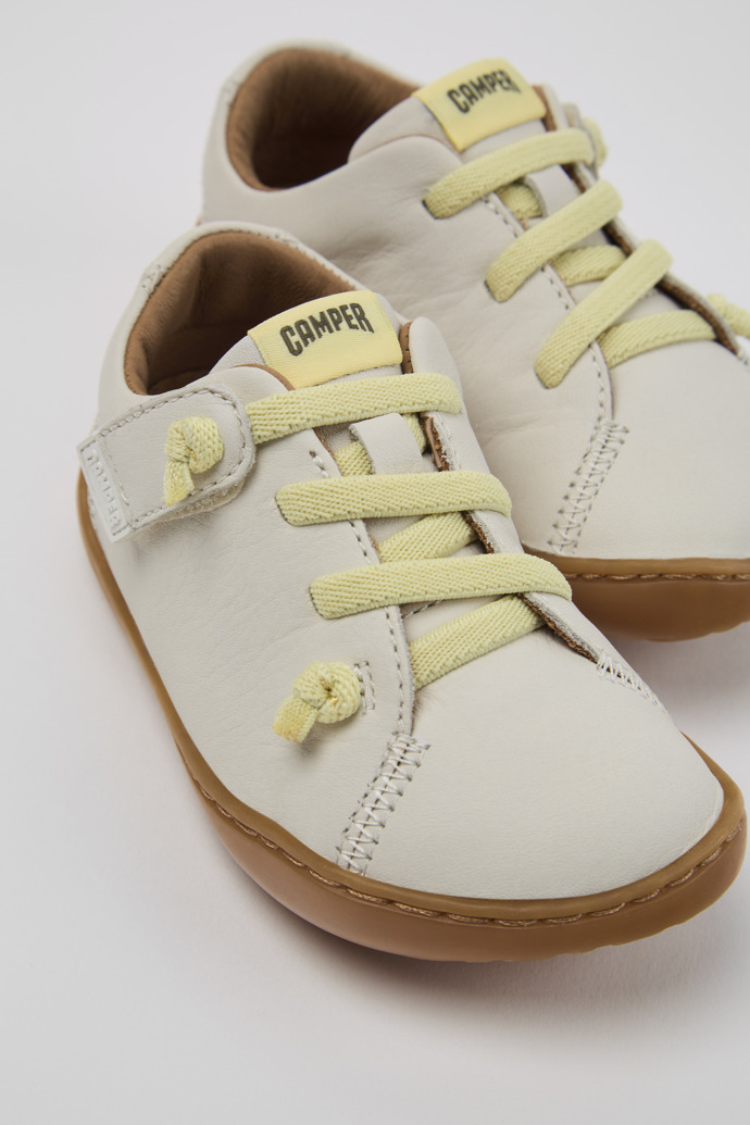 Camper Peu - Weißer Kinderschuh aus Leder.