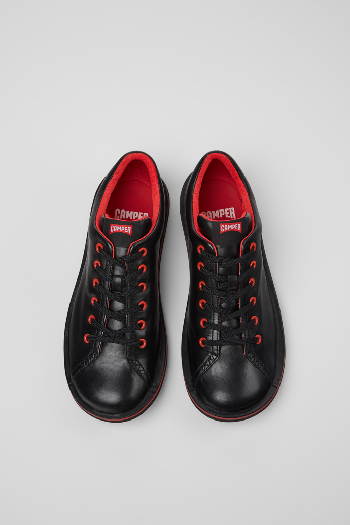 Camper Beetle - Schwarzer Herrenschuh aus Leder.
