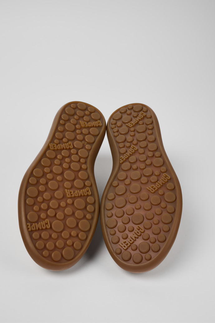 Camper Pelotas Soller - Beige Sneaker aus Nubukleder und Leder für Damen.
