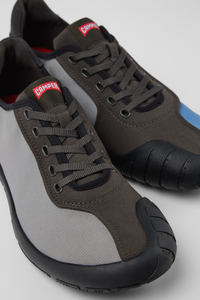 Camper Twins - Mehrfarbiger Herrensneaker aus Recycling-PET.