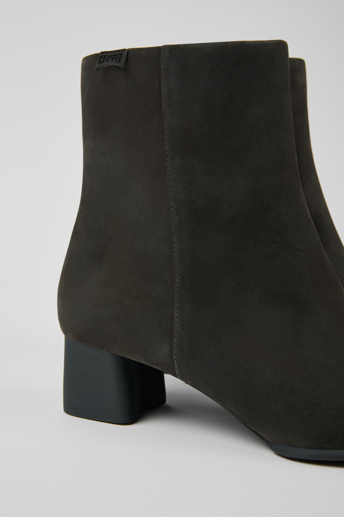 Camper Katie - Graue Stiefeletten aus Nubukleder für Damen.