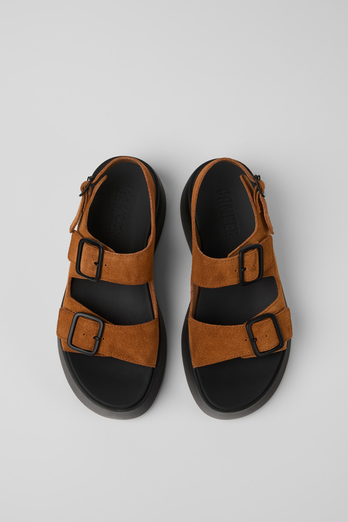 Camper Tasha - Braune Sandale aus Nubukleder für Damen.