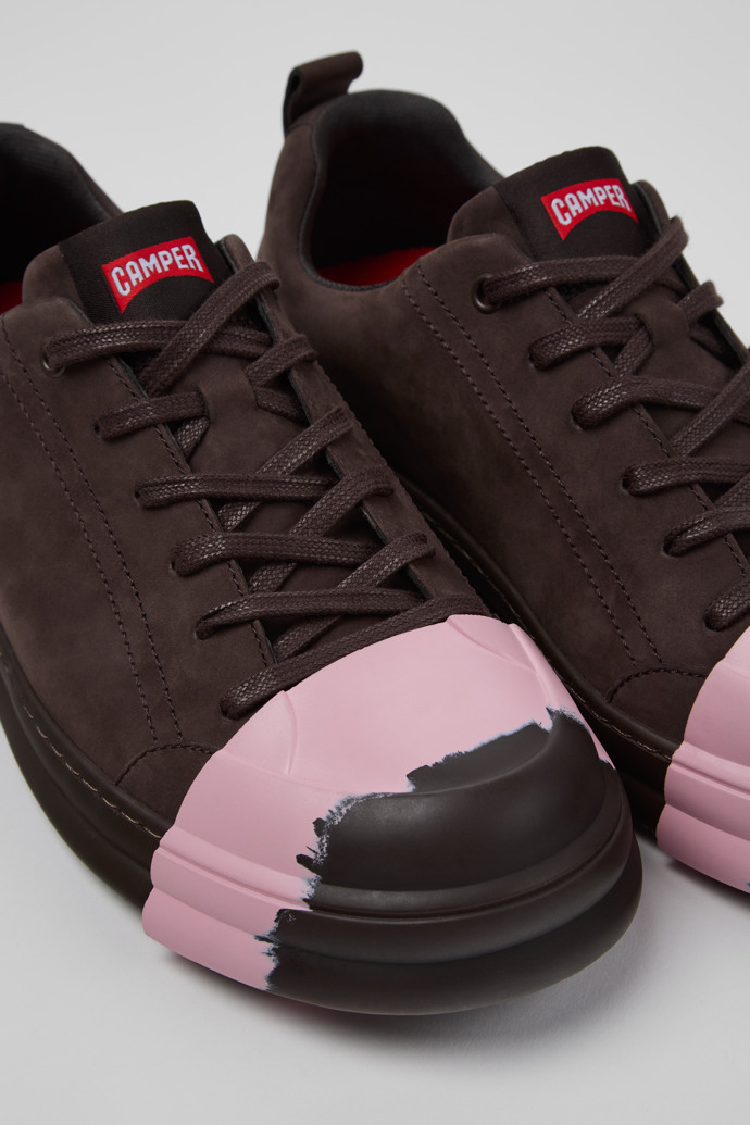 Camper Junction Runner - Brauner Herrensneaker aus Nubukleder.