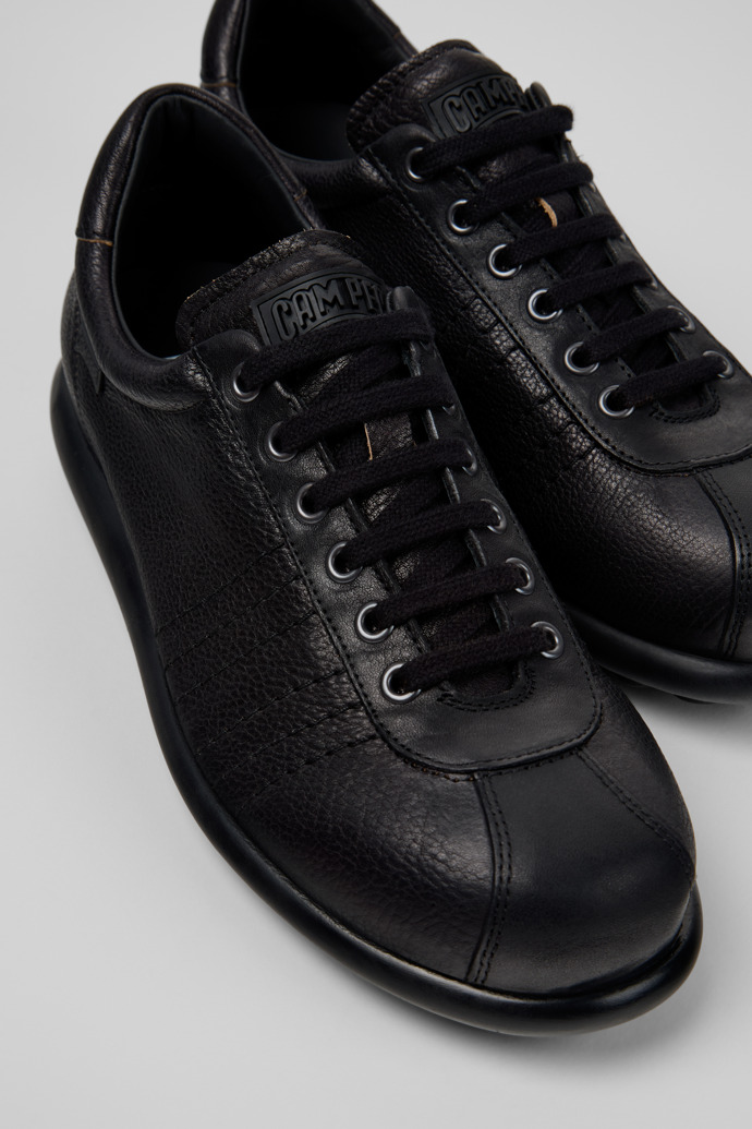 Camper Pelotas - Schwarzer Herrenschuh aus Leder.