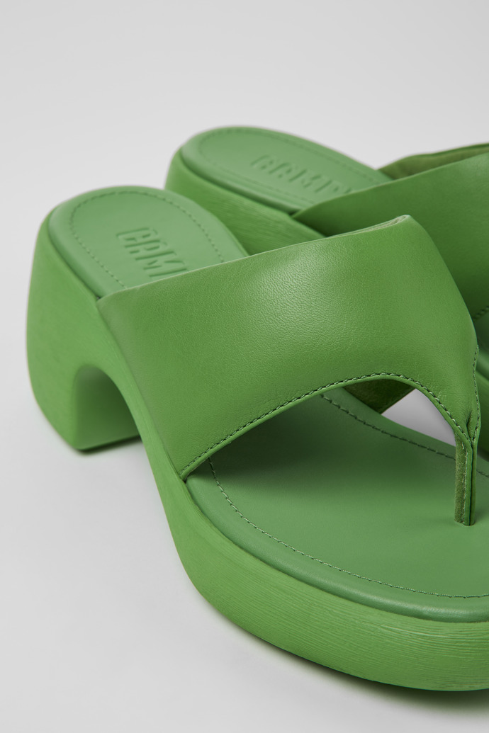 Camper Thelma - Grüne Ledersandalen für Damen