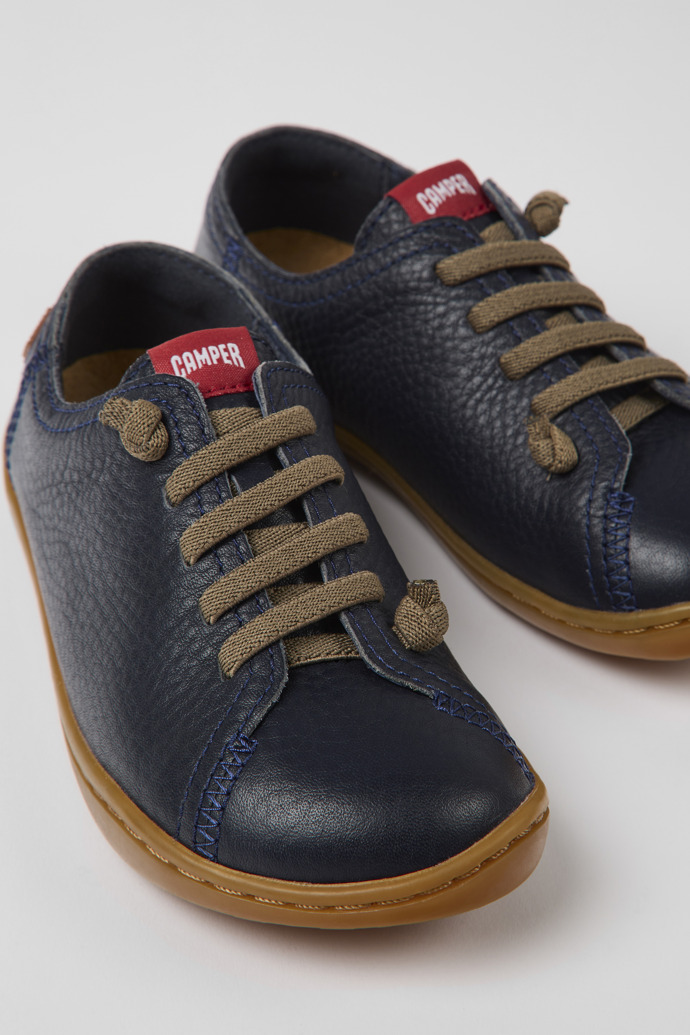 Camper Peu - Blauer Kinderschuh aus Leder.