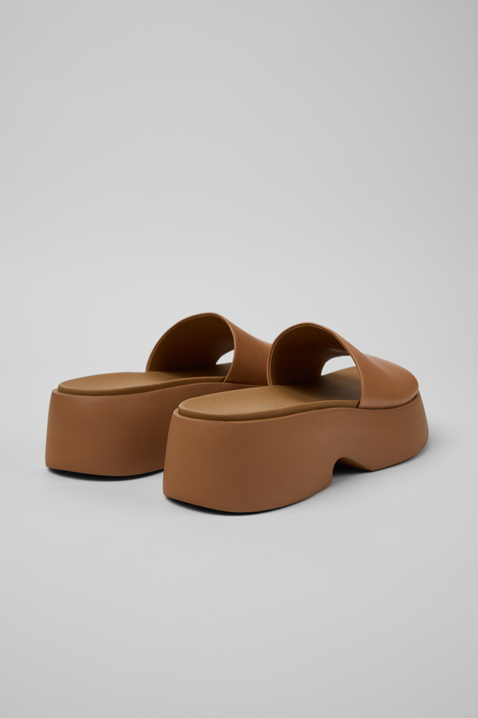Camper Tasha - Nudefarbene Ledersandalen für Damen.