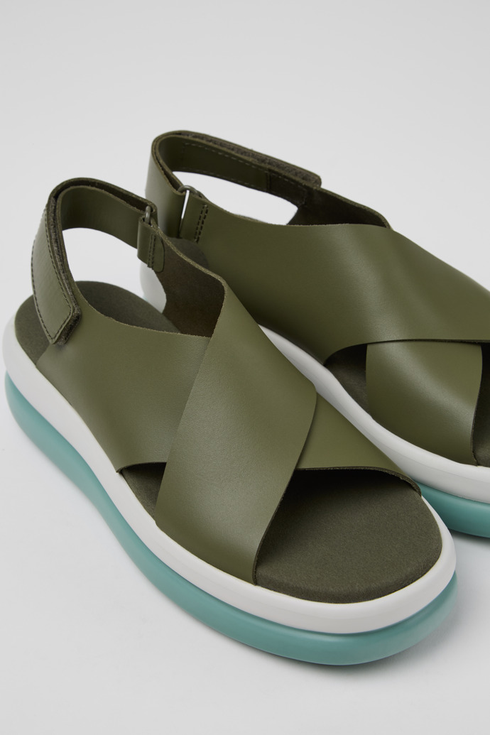 Camper Pelotas Flota Up - Grüne Ledersandalen für Damen.
