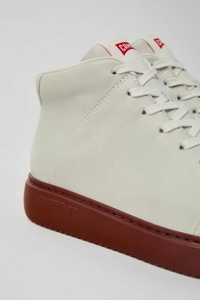 Camper Runner K21 - Weißer Damensneaker aus ungefärbtem Leder
