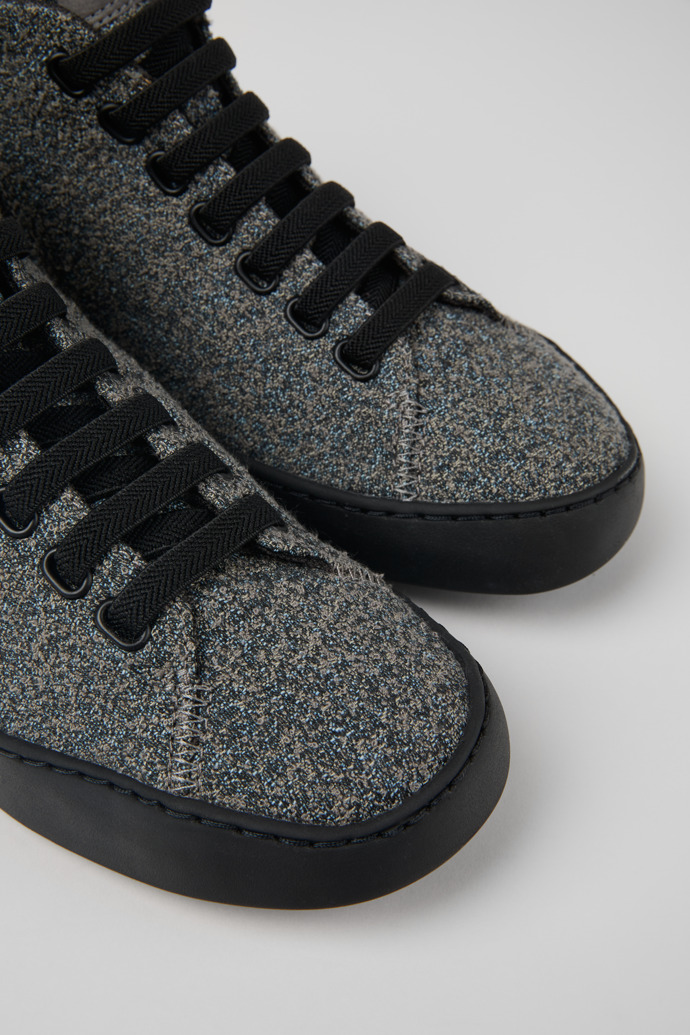 Camper Peu Touring - Graue Damenstiefelette aus Textil