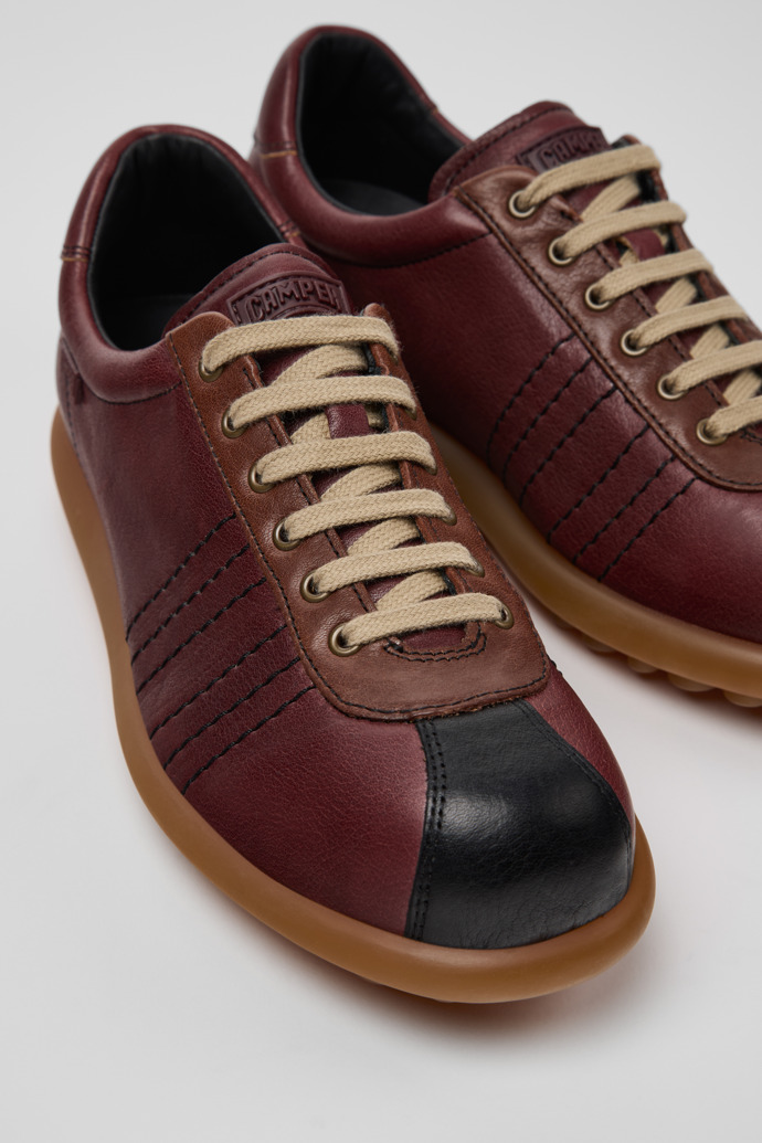 Camper Pelotas - Mehrfarbige Lederschuhe für Damen.