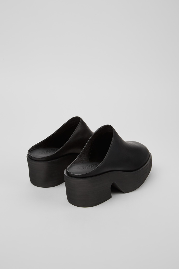 Camper Billie - Schwarze Ledersandale für Damen.