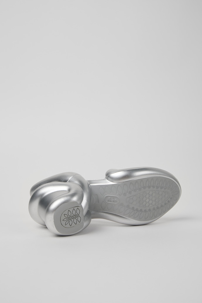 Camper Kobarah - Silberne Unisex-Sandale.