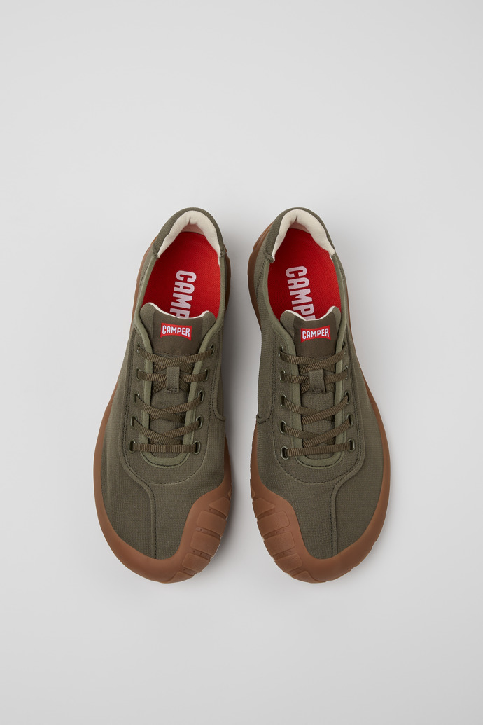 Camper Path - Grüner Herrensneaker aus Recycling-PET.