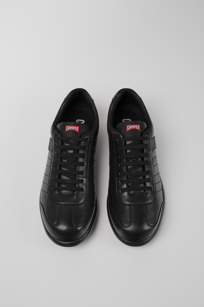 Camper Pelotas XLite - Schwarzer Herrenschuh aus Leder.