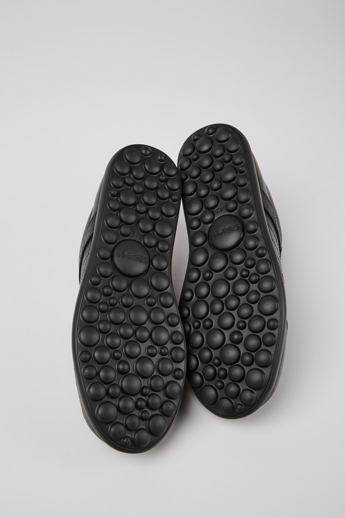 Camper Pelotas XLite - Schwarzer Herrenschuh aus Leder.