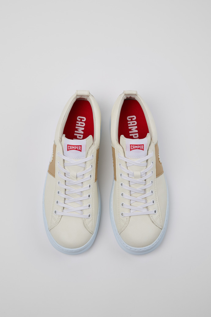 Camper Runner - Mehrfarbiger Herrensneaker aus recyceltem Leder.
