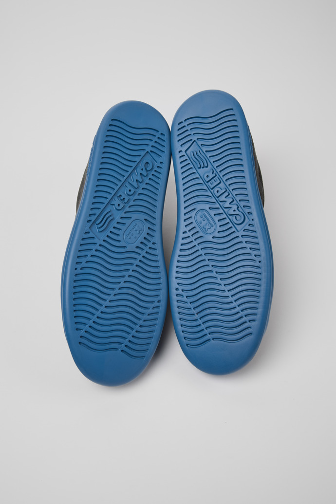 Camper Runner - Grauer Herrensneaker aus Nubukleder.
