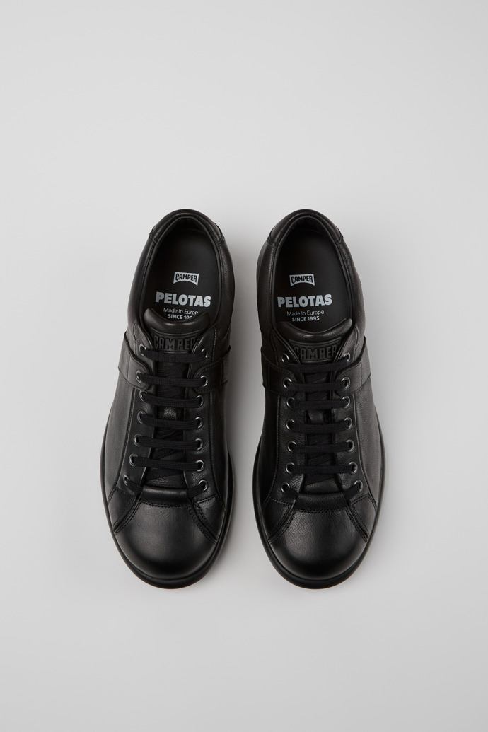 Camper Pelotas - Schwarzer Herrenschuh aus Leder.