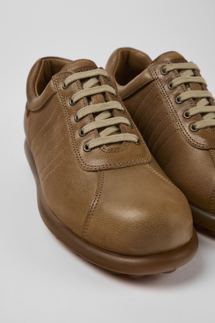 Camper Pelotas - Brauner Lederschuh für Damen