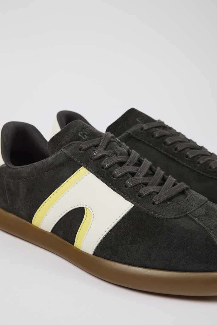 Camper Pelotas Soller - Dunkelgrauer Herrensneaker aus Nubukleder/Leder