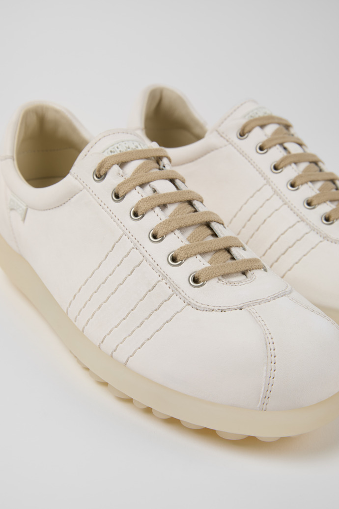 Camper Pelotas - Weißer Lederschuh für Damen.