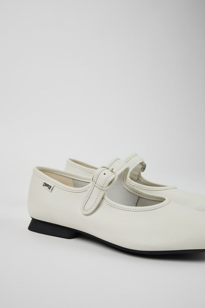 Camper Casi Myra - Weißer Frauenschuh aus Leder.