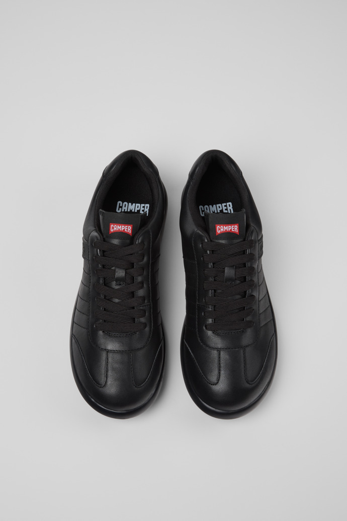 Camper Pelotas XLF - Schwarzer Herrensneaker aus Leder.