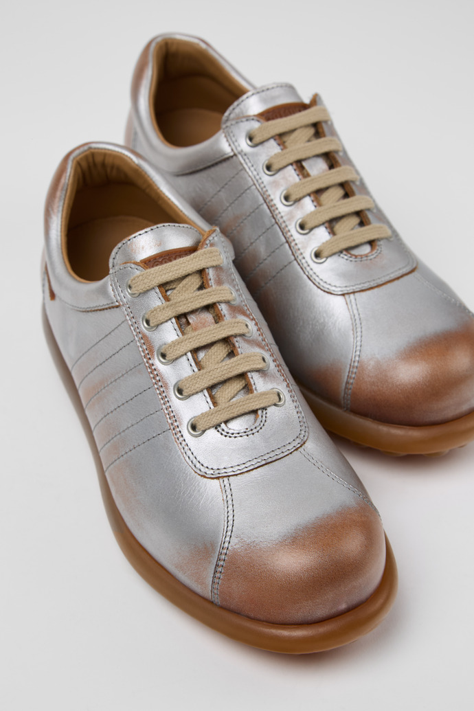 Camper Pelotas - Mehrfarbiger Lederschuh für Damen.